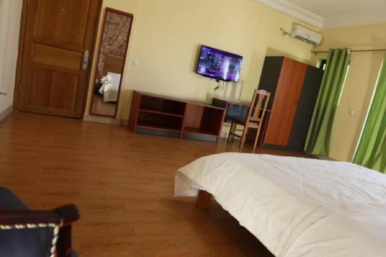 Cityzen Hotel Douala Luaran gambar